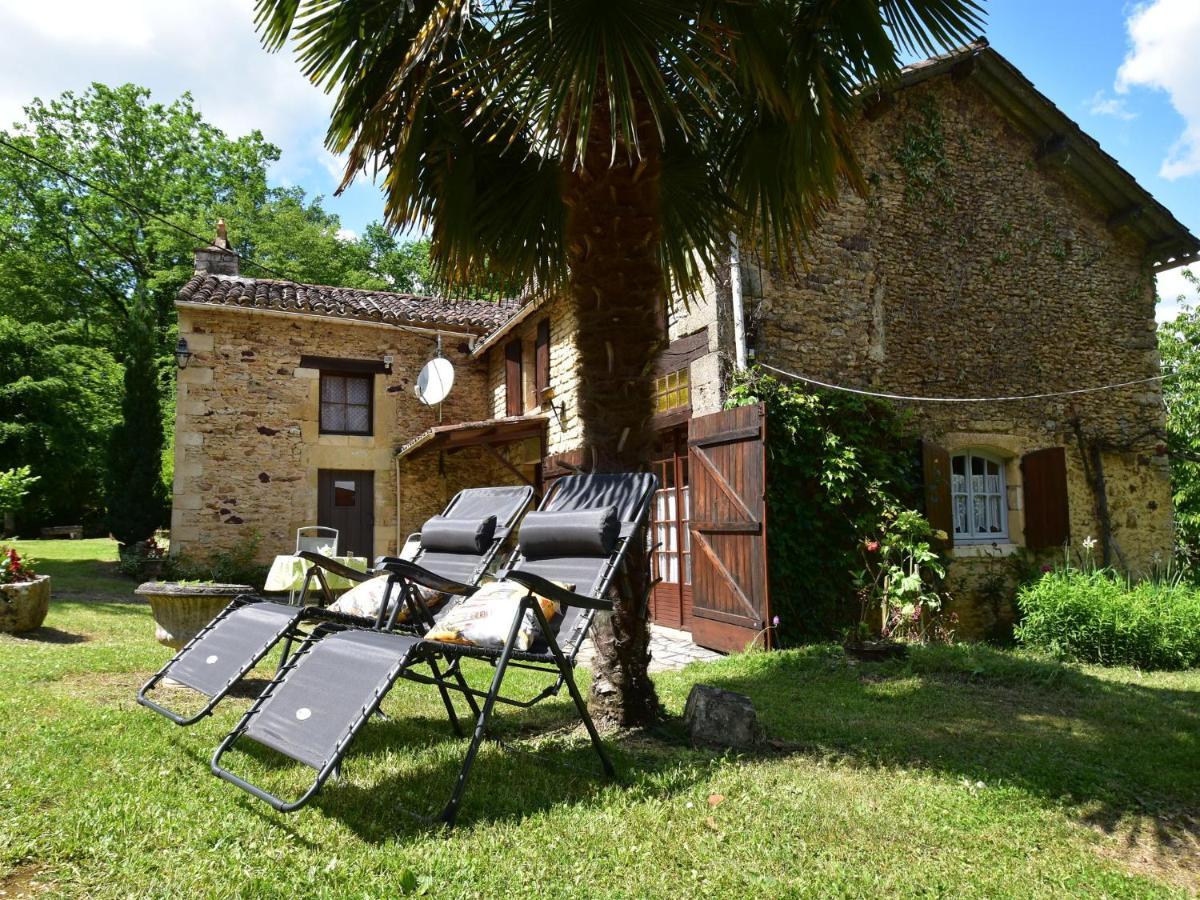 Cosy Holiday Home In Lantheuil With Garden Villefranche-du-Périgord المظهر الخارجي الصورة