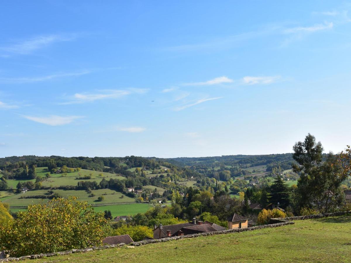 Cosy Holiday Home In Lantheuil With Garden Villefranche-du-Périgord المظهر الخارجي الصورة