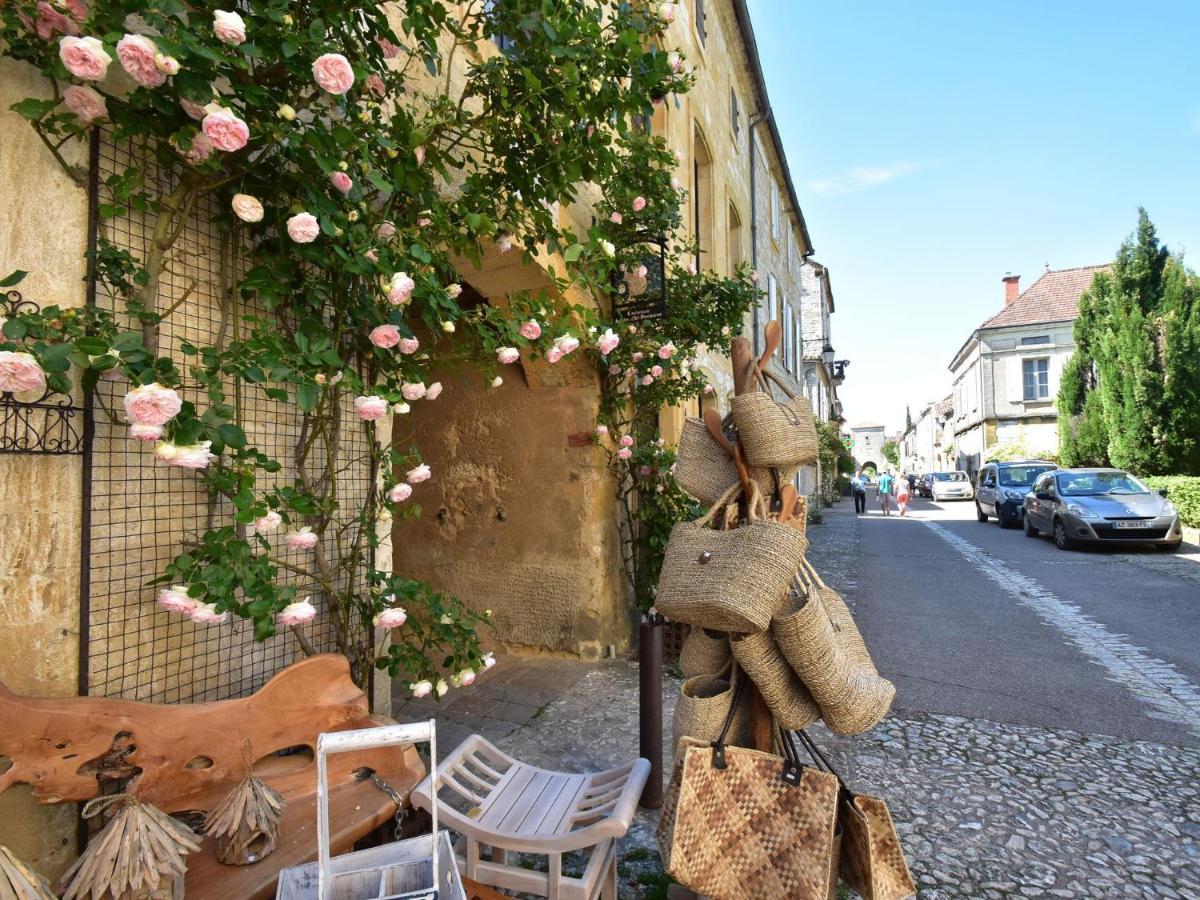 Cosy Holiday Home In Lantheuil With Garden Villefranche-du-Périgord المظهر الخارجي الصورة