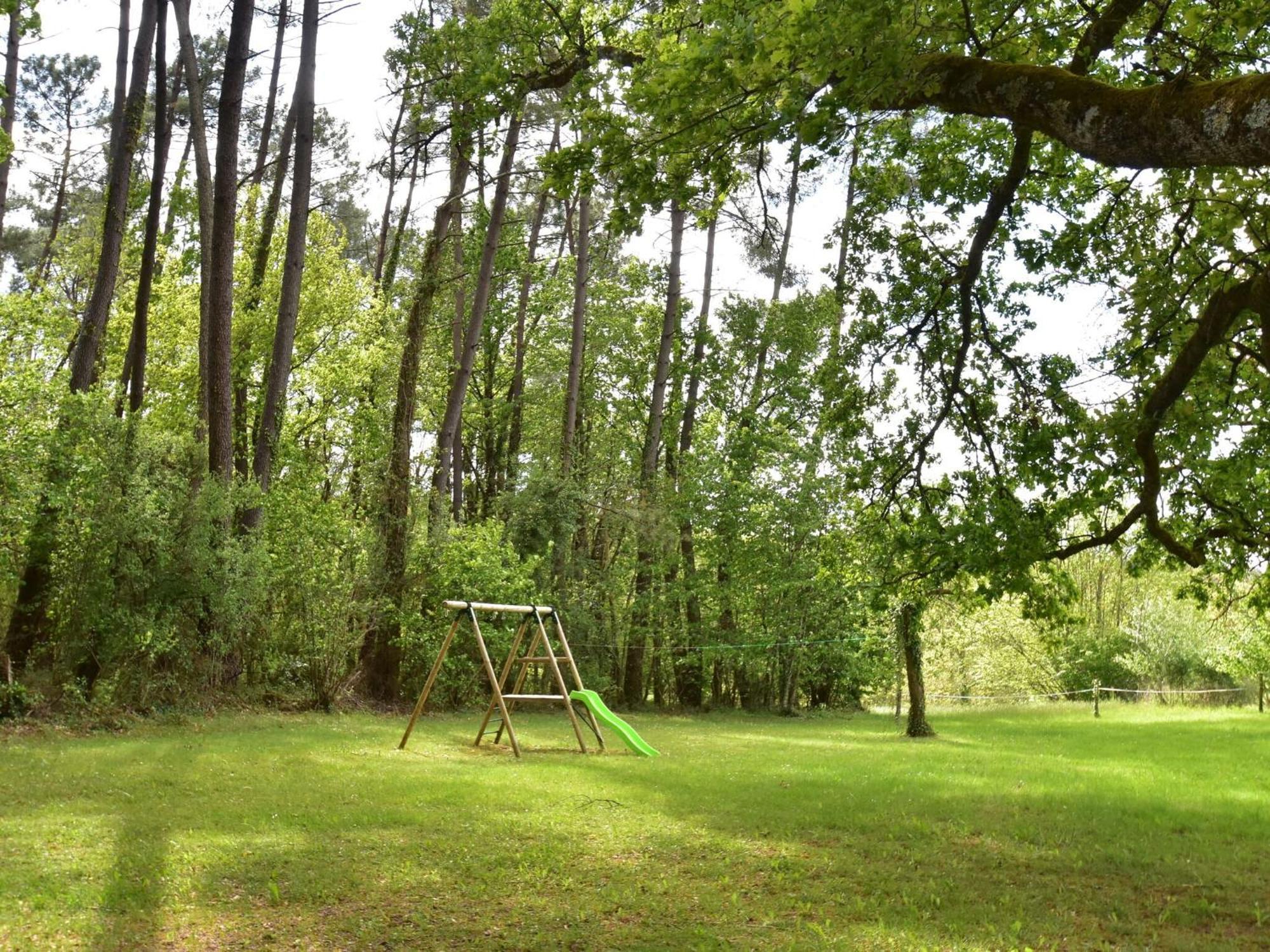 Cosy Holiday Home In Lantheuil With Garden Villefranche-du-Périgord المظهر الخارجي الصورة