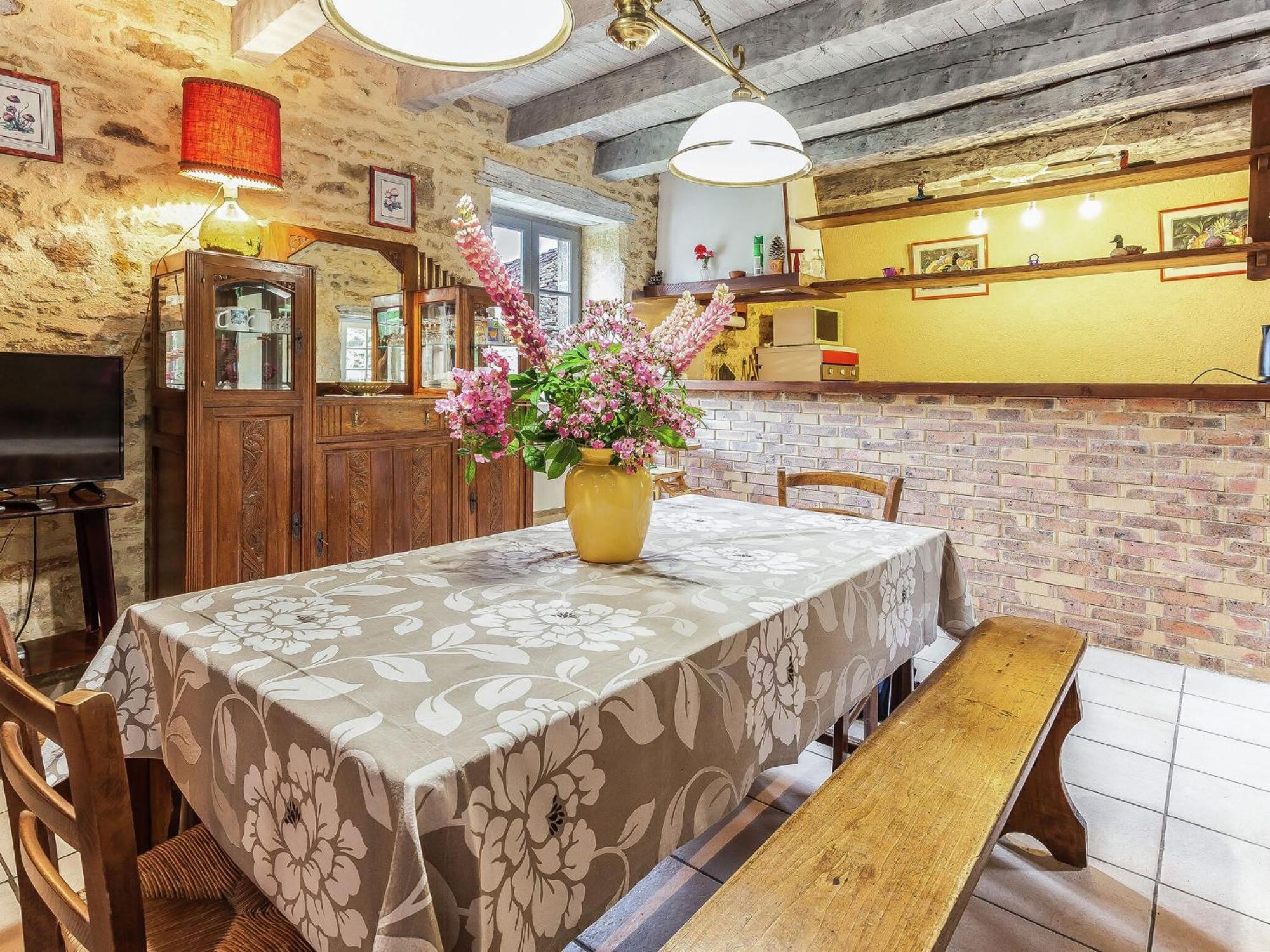 Cosy Holiday Home In Lantheuil With Garden Villefranche-du-Périgord المظهر الخارجي الصورة