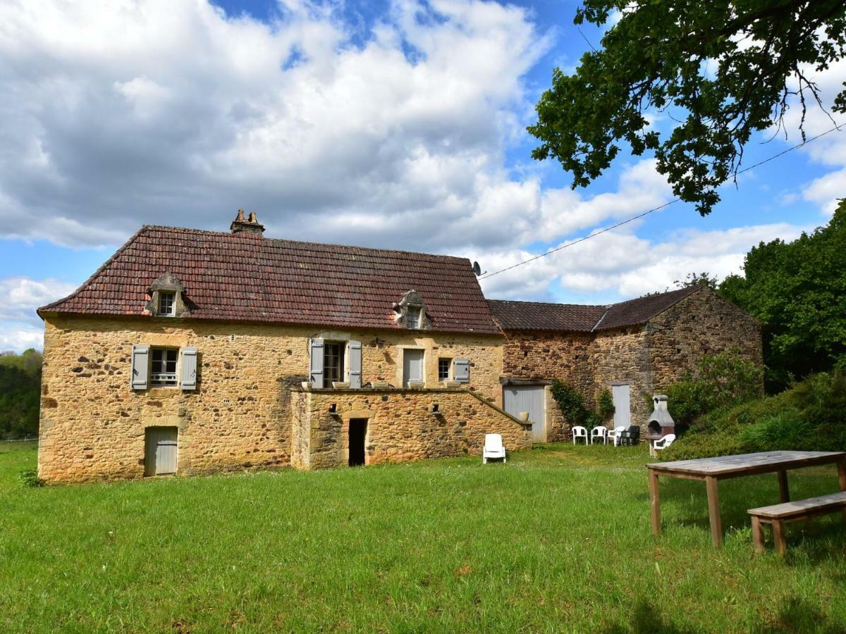 Cosy Holiday Home In Lantheuil With Garden Villefranche-du-Périgord المظهر الخارجي الصورة