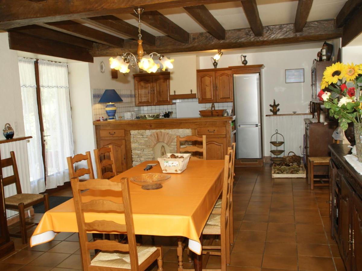 Cosy Holiday Home In Lantheuil With Garden Villefranche-du-Périgord المظهر الخارجي الصورة